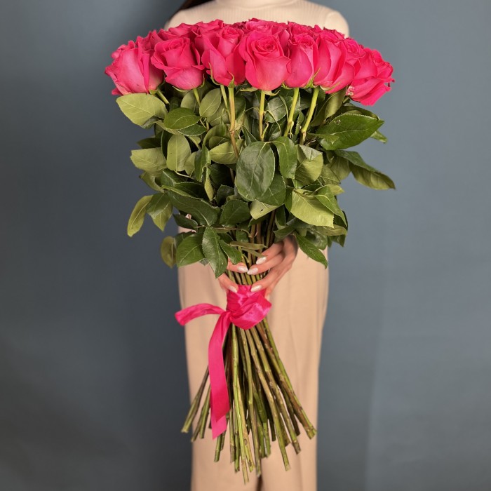 51 длинная малиновая роза Пинк Флойд 70 см