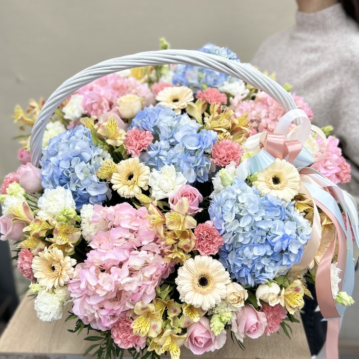 Букет дня в корзине Энергия