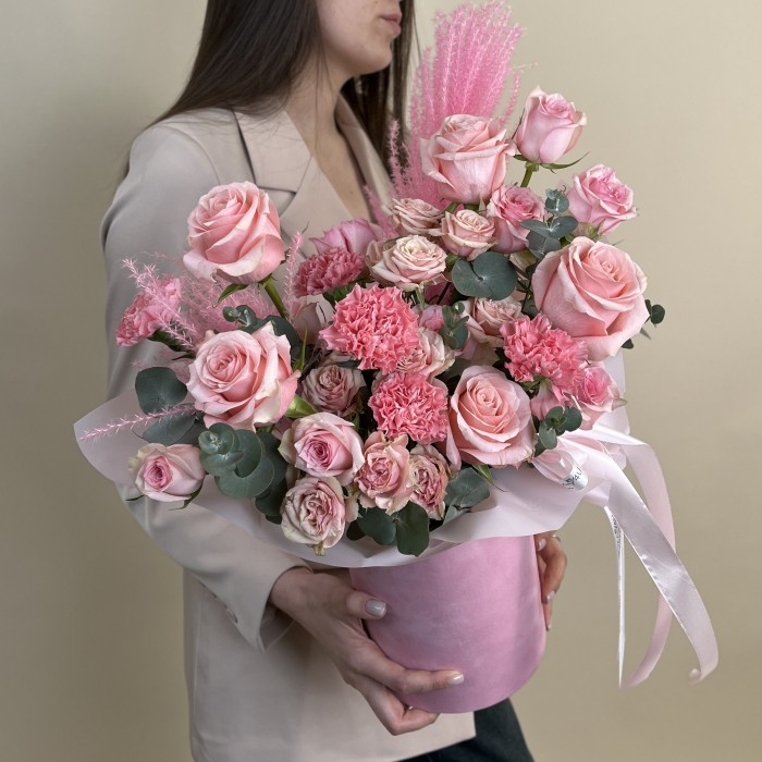 Авторская коробка с розовыми розами