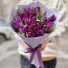 25 махровых фиолетовых тюльпанов