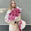25 кустовых пионовидных роз Леди Бомбастик 60 см