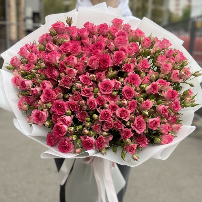 25 кустовых роз Рупски 80 см