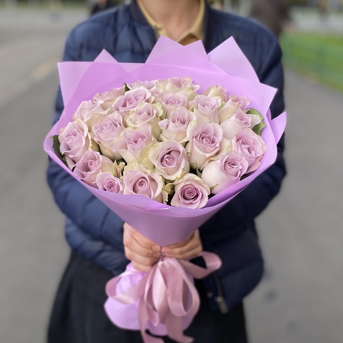 25 роз Морнинг дью