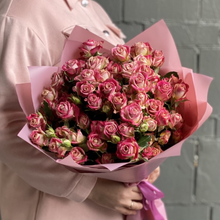 11 кустовых роз Бала