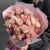 11 нежно-розовых кустовых роз Дестини 50 см