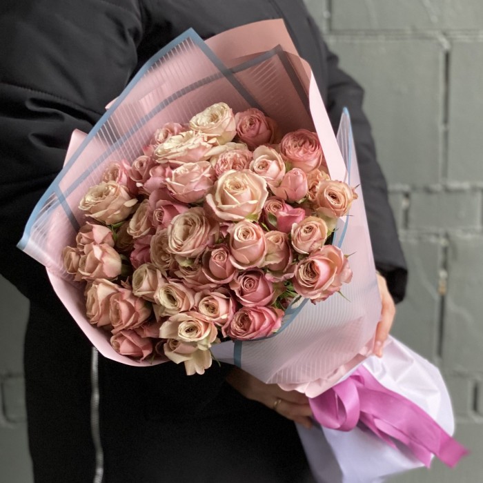 11 кустовых роз Дестини