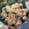 11 кустовых роз Свит Джелато с эвкалиптом