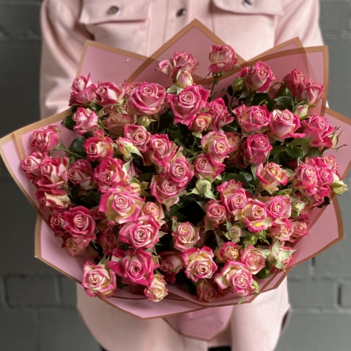 15 кустовых роз Бала