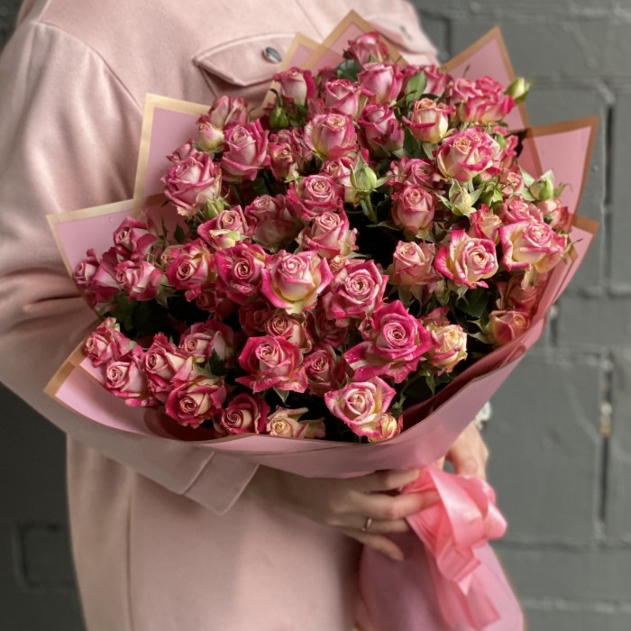 15 кустовых роз Бала