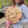 Букет розово-персиковых кустовых роз Свит Джелато