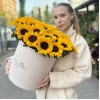 25 подсолнухов в коробке