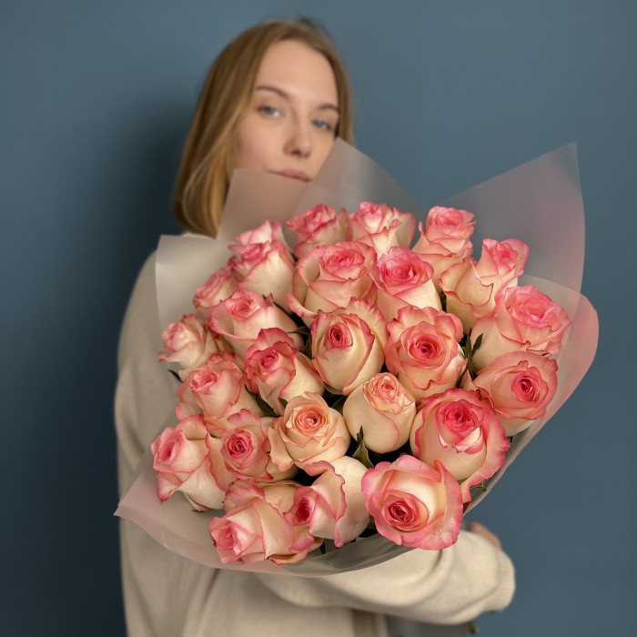 25 роз Джумилия 60 см