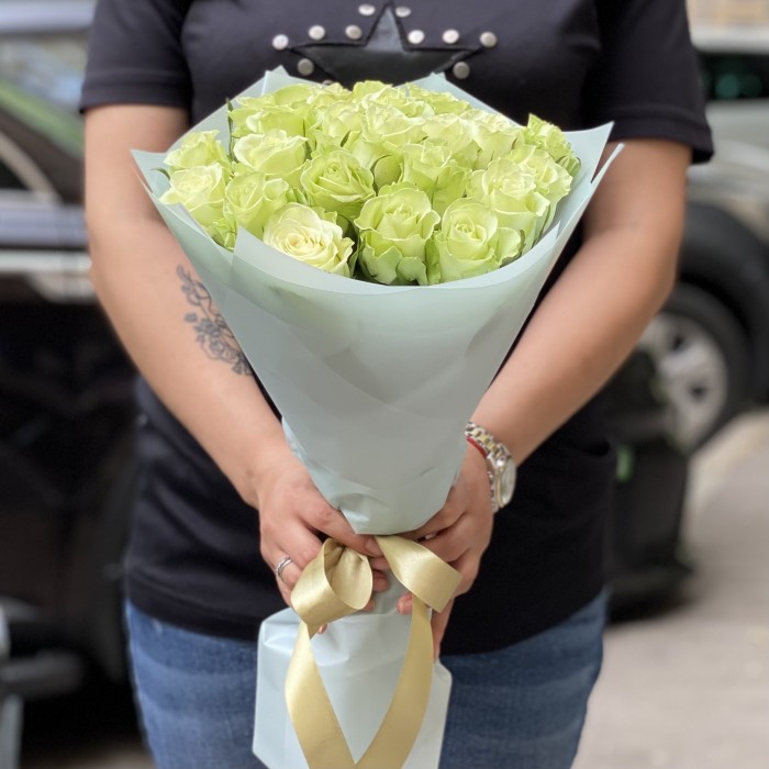 25 зеленых роз Ноель