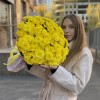 25 желтых кустовых хризантем Балтика
