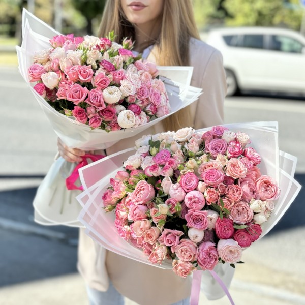 25 Нежных кустовых и пионовидных роз MIX