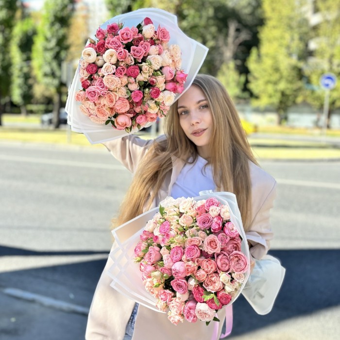 25 Нежных кустовых и пионовидных роз MIX