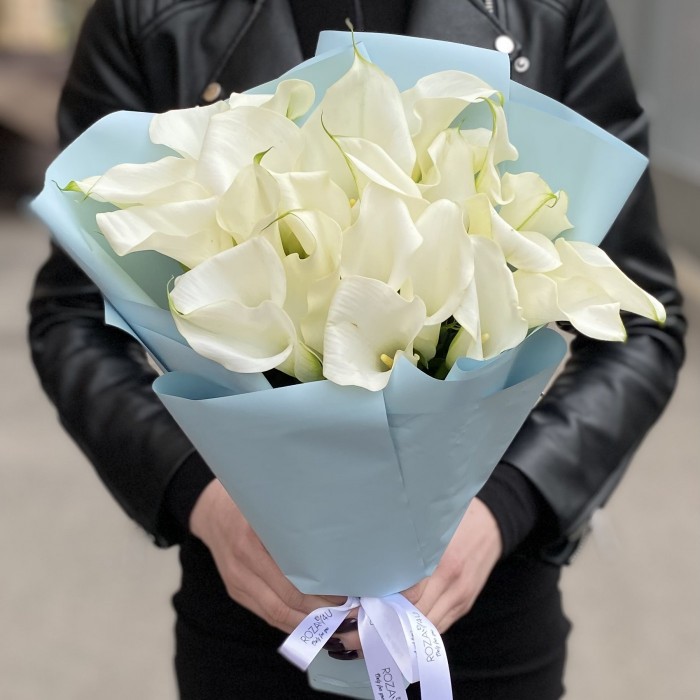 25 белых калл