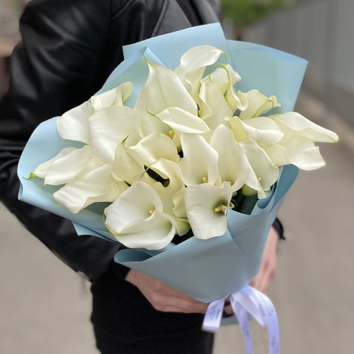 25 белых калл