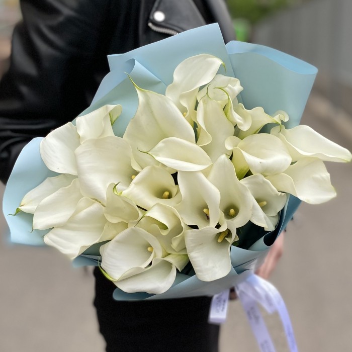 25 белых калл