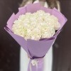 25  длинных белых роз Коттон Экспрешн