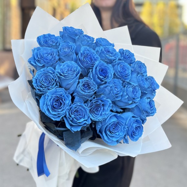 25 голубых роз Бэби Блю