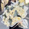 25 кустовых пионовидных кремовых роз Джульетта