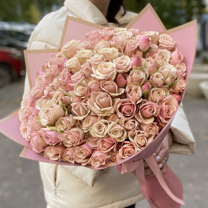 25 кустовых пионовидных роз Дестини