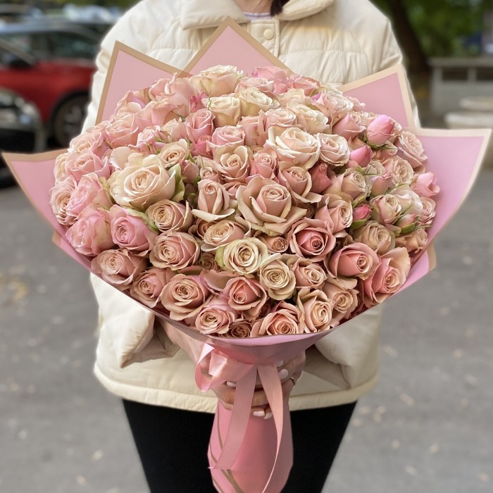 25 кустовых пионовидных роз Дестини