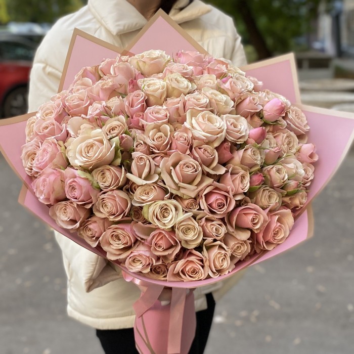 25 кустовых пионовидных роз Дестини