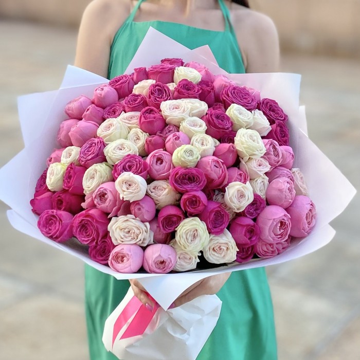 25 кустовых пионовидных роз Розовый микс