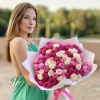 25 кустовых пионовидных роз Розовый микс