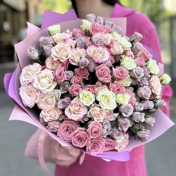 25 кустовых роз История Любви