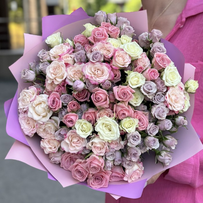 25 кустовых роз История Любви