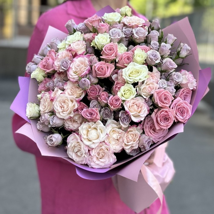 25 кустовых роз История Любви