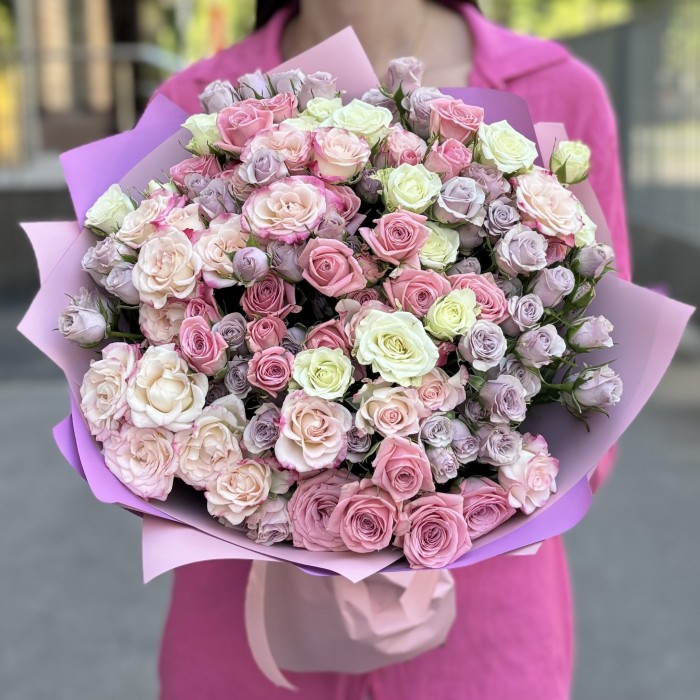 25 кустовых роз История Любви