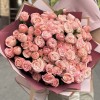 25 кустовых розовых роз Мадам Бомбастик 50 см