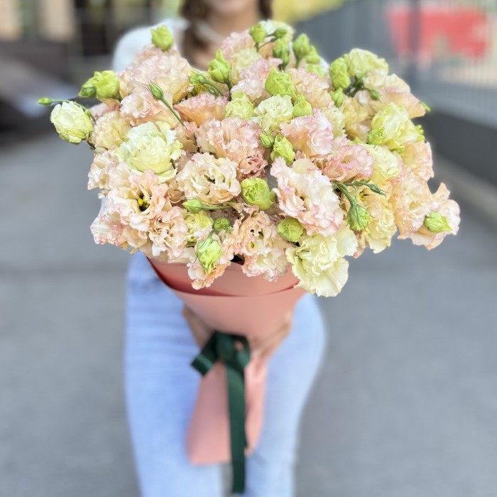 25 махровых эустом Шампань