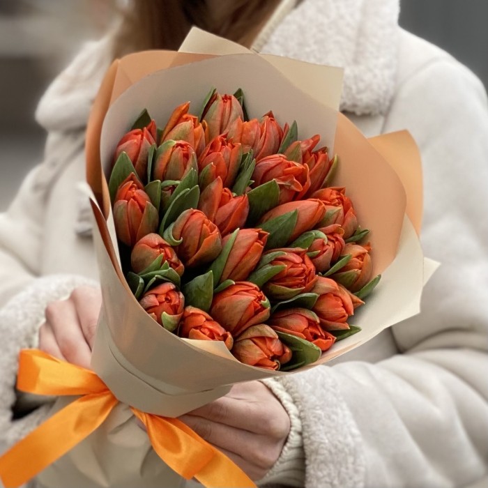 25 оранжевых пионовидных тюльпанов Эрмитаж Даб