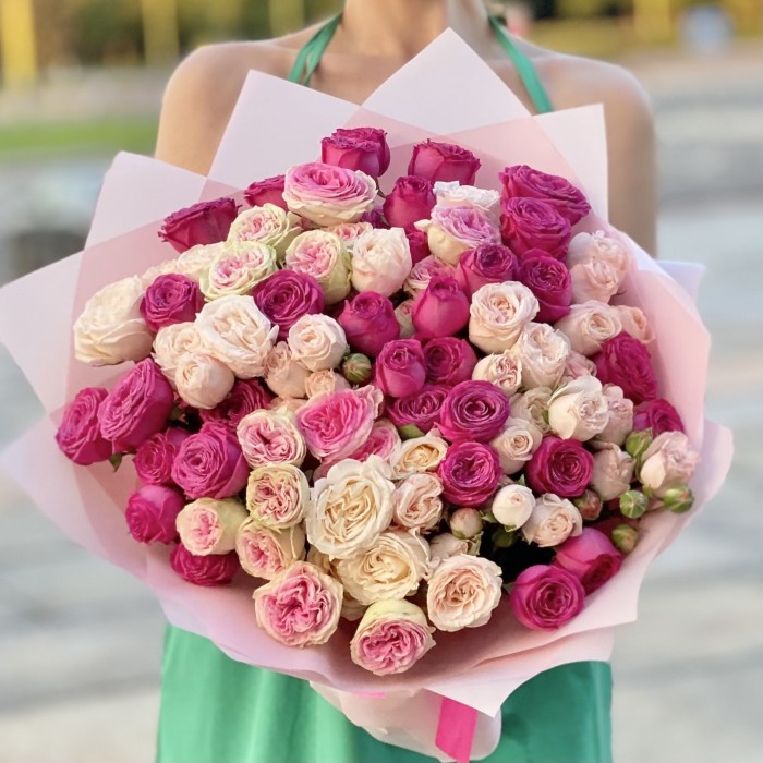 25 кустовых пионовидных роз Розовый вихрь