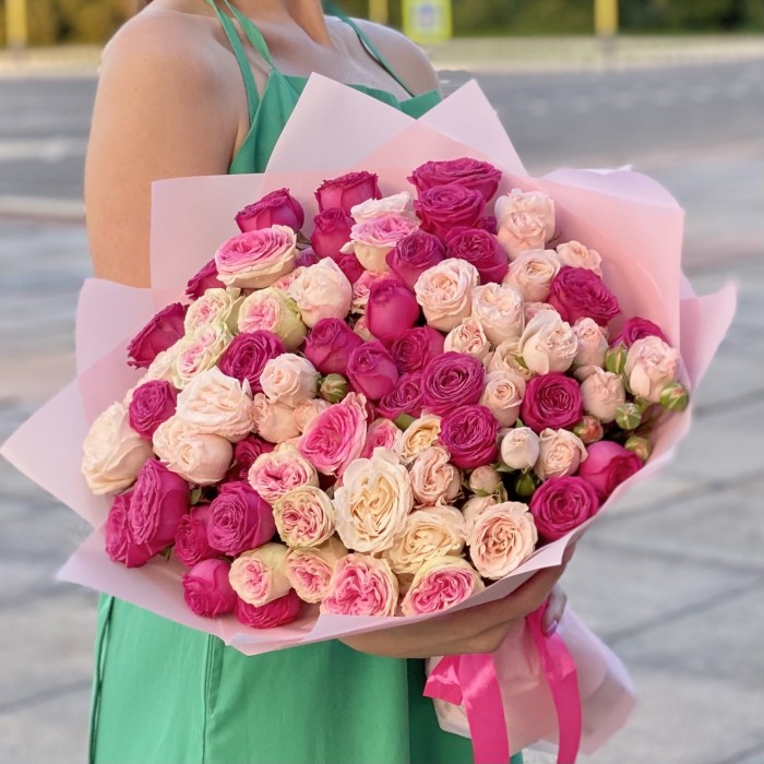 25 кустовых пионовидных роз Розовый вихрь