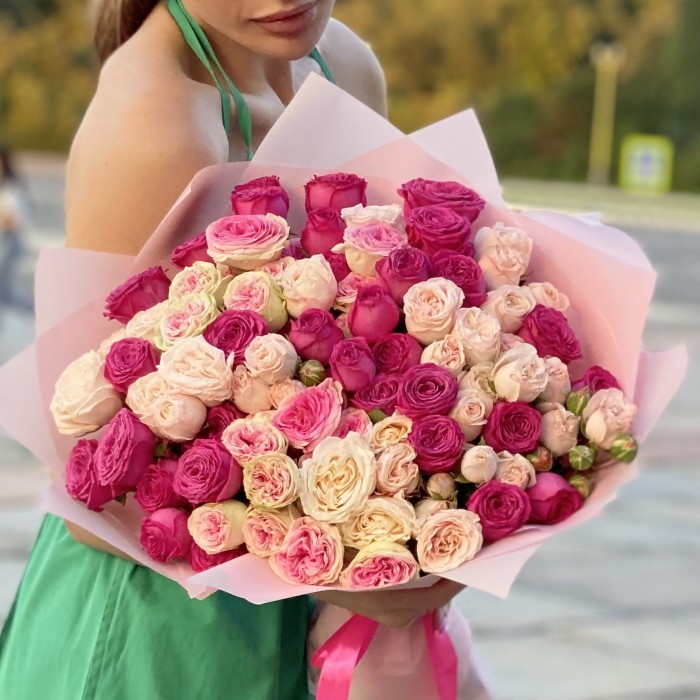 25 кустовых пионовидных роз Розовый вихрь