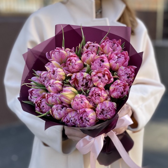 25 пионовидных розовых тюльпанов Флэш Поинт