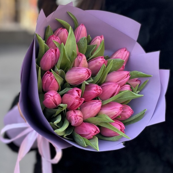 25 пионовидных розовых тюльпанов Квин оф Марвел