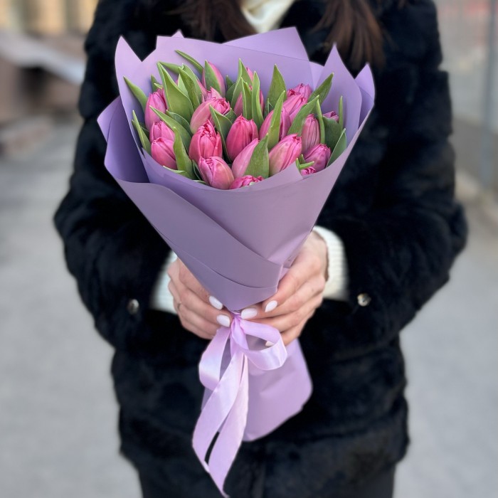25 пионовидных розовых тюльпанов Квин оф Марвел