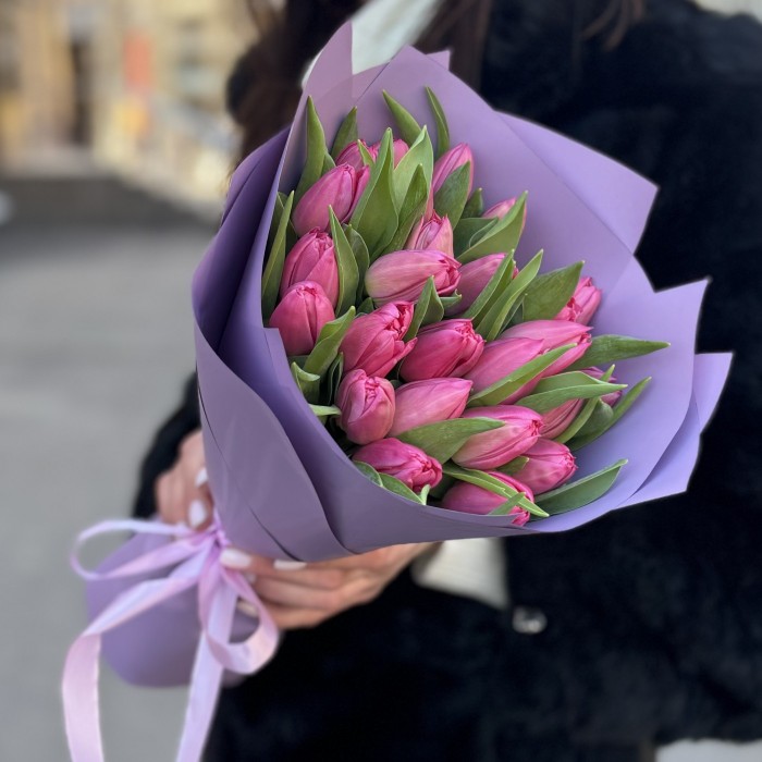25 пионовидных розовых тюльпанов Квин оф Марвел