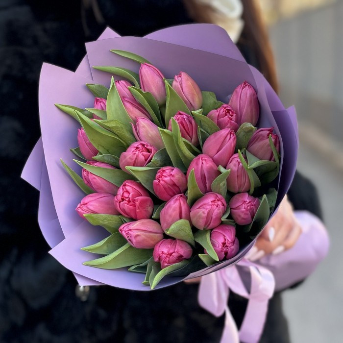 25 пионовидных розовых тюльпанов Квин оф Марвел