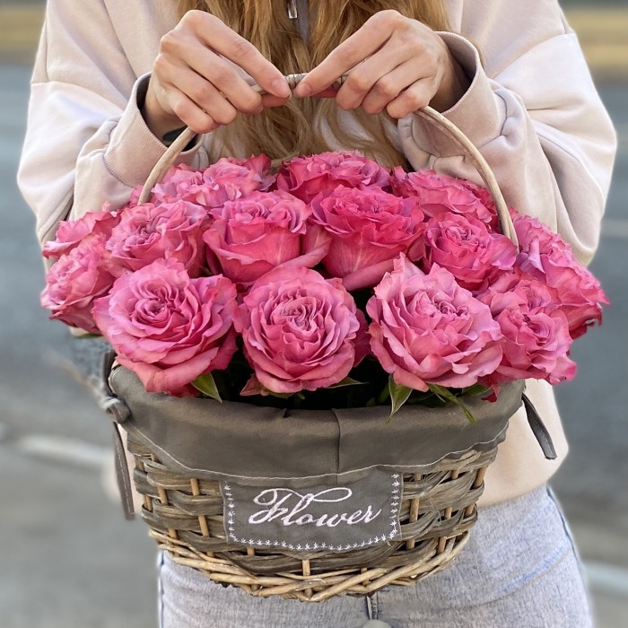 25 роз Кантри Блюз в корзине