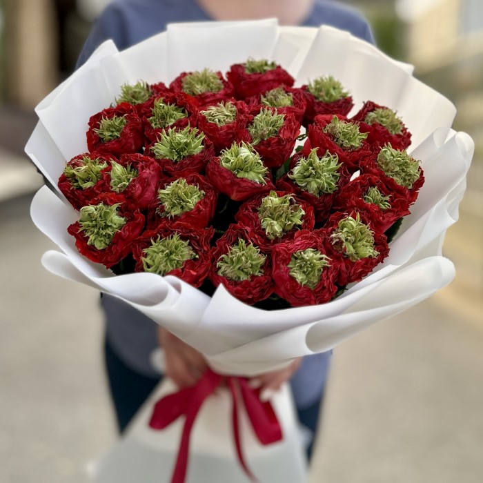 25 роз Ред Монстер 50 см