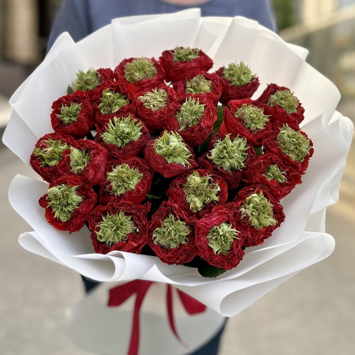 25 роз Ред Монстер 50 см