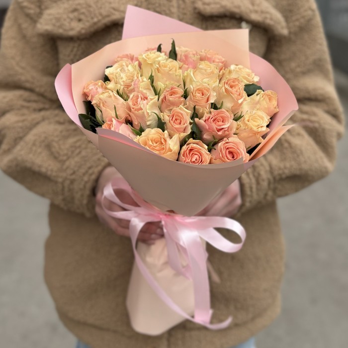 25 роз Свит Такаци